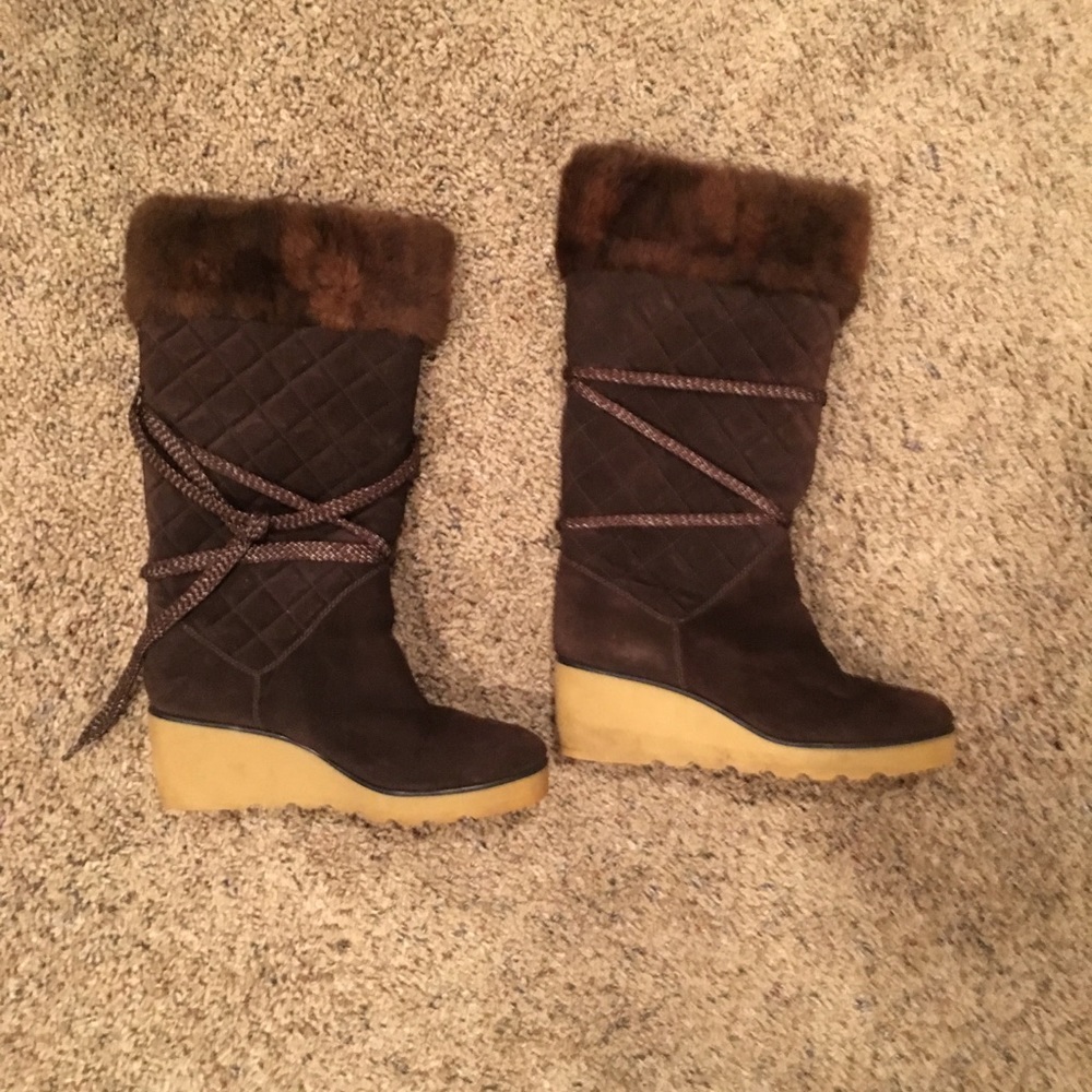 Brown furry winter boots